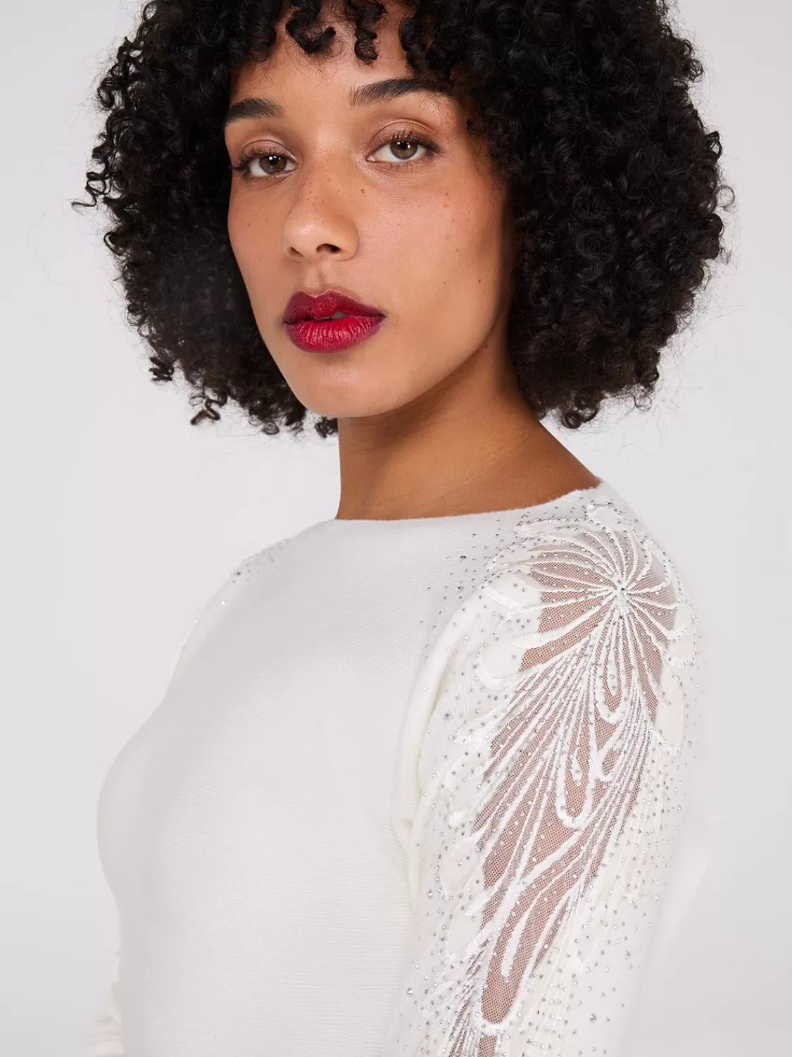 Suzy Shier Long Sleeve | Fashion Tops*Boat Neck Sweater With Embellished Sleeves
