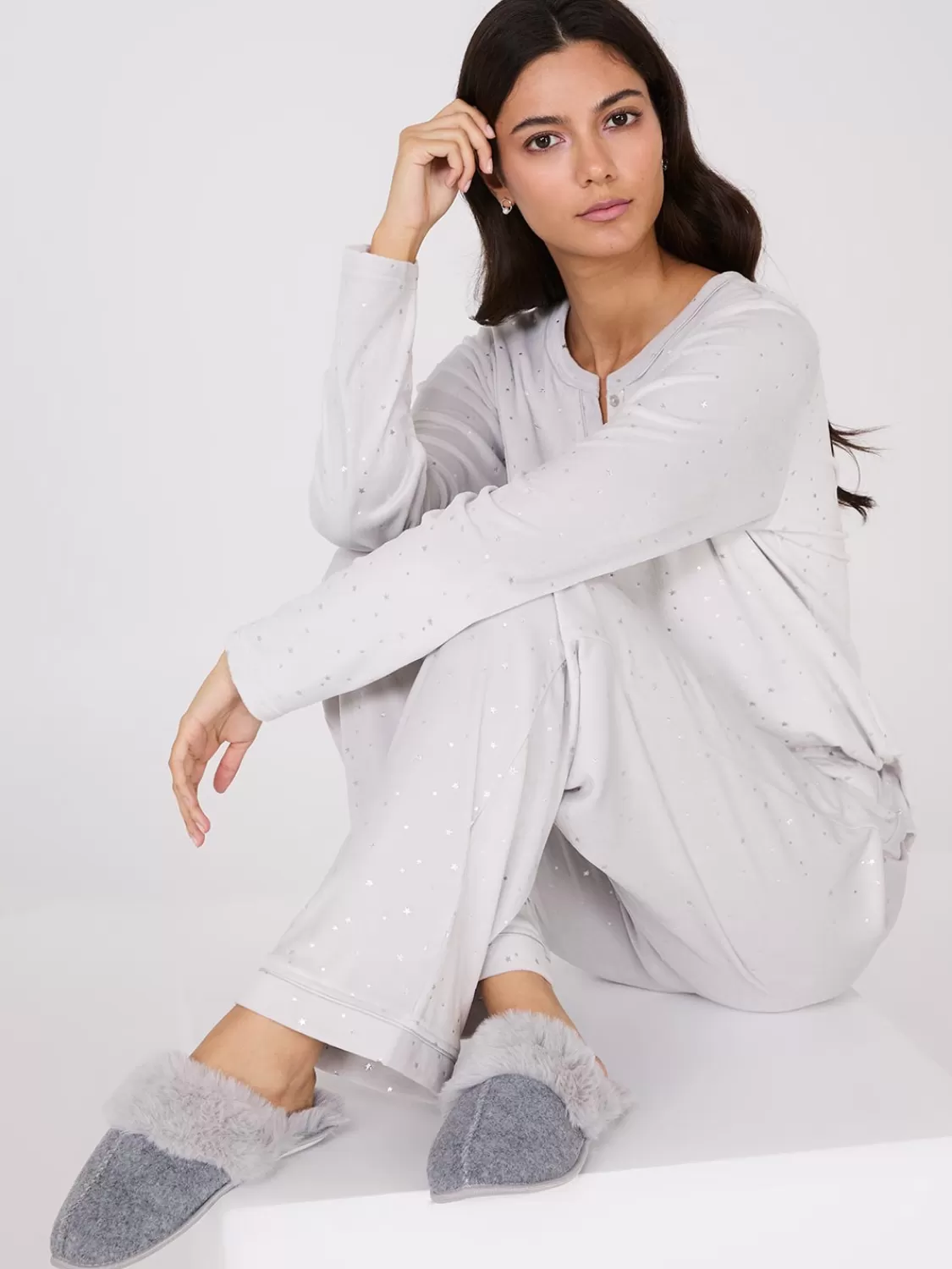 Suzy Shier Belts, Handbags & Shoes | Lounge & Pjs*Faux Wool Slipper With Faux Fur Lining