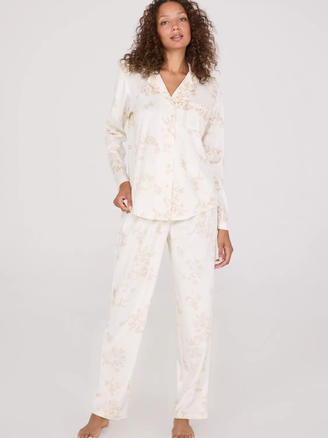 Suzy Shier Lounge & Pjs*Floral Print Velour Button-Down Pajama Set