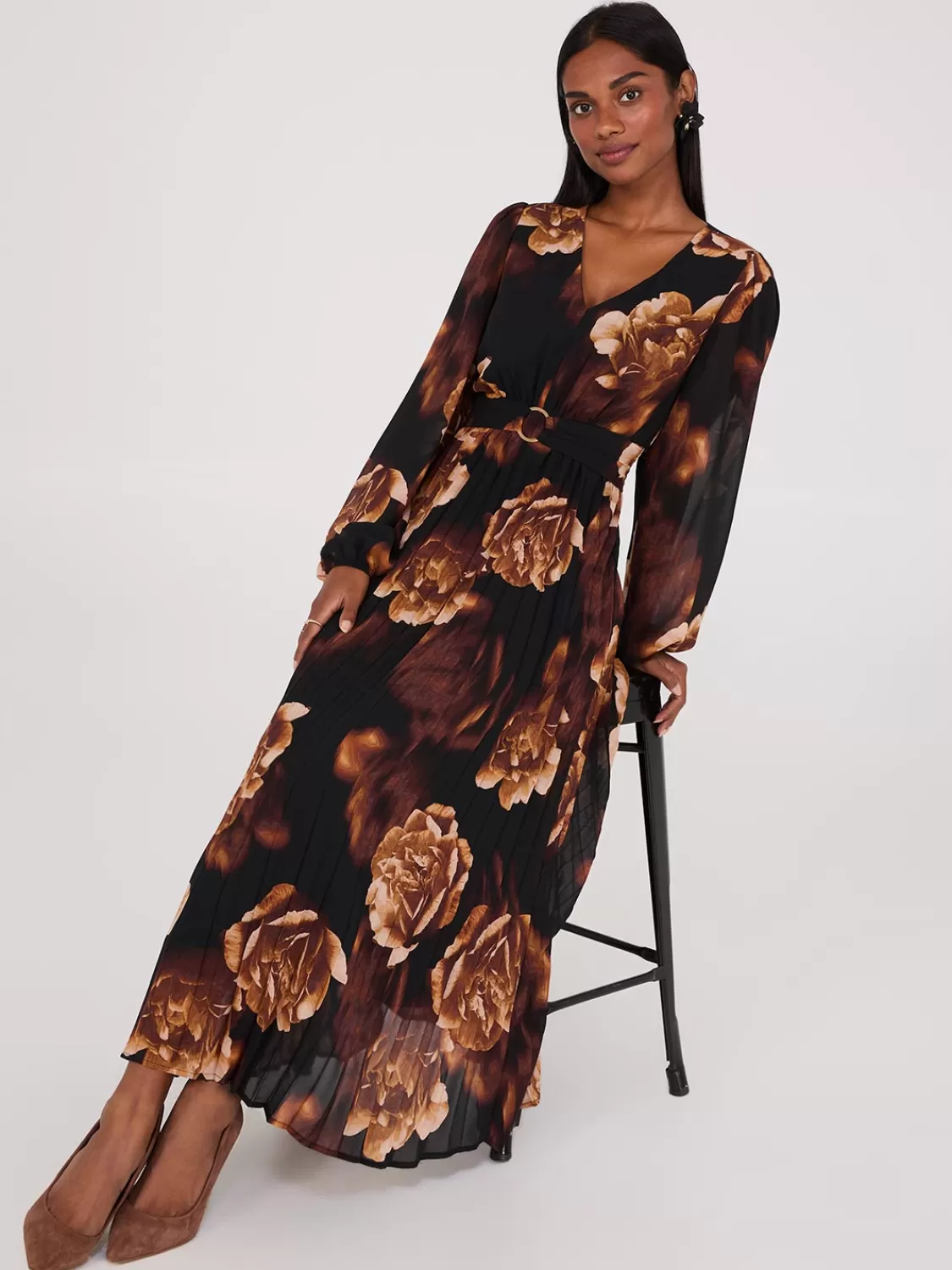 Suzy Shier Midi & Maxi*Floral Print V-Neck Pleated Maxi Dress