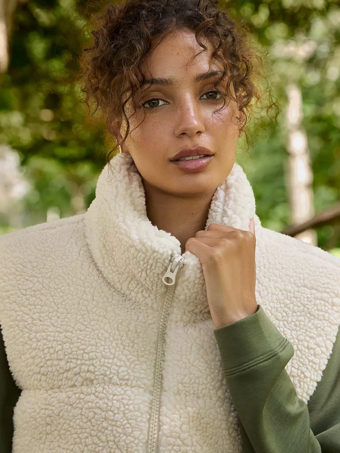 Suzy Shier Puffers & Jackets | Puffers & Jackets*High Collar Sherpa Vest