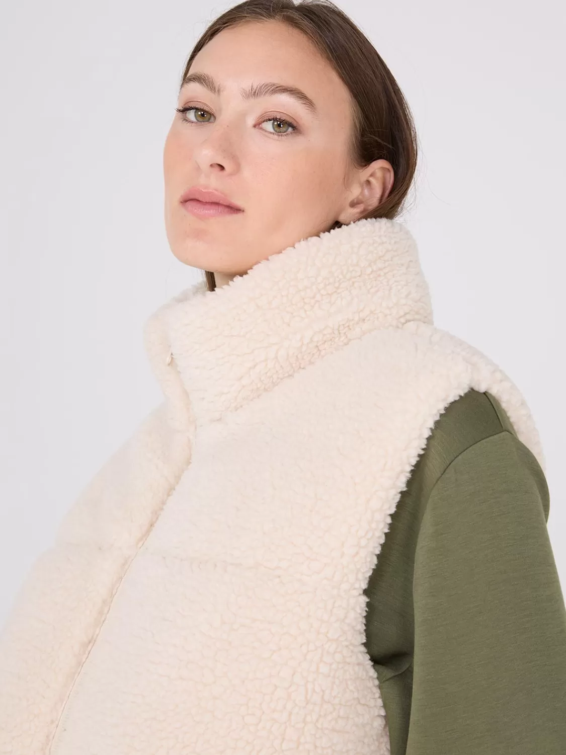 Suzy Shier Puffers & Jackets | Puffers & Jackets*High Collar Sherpa Vest