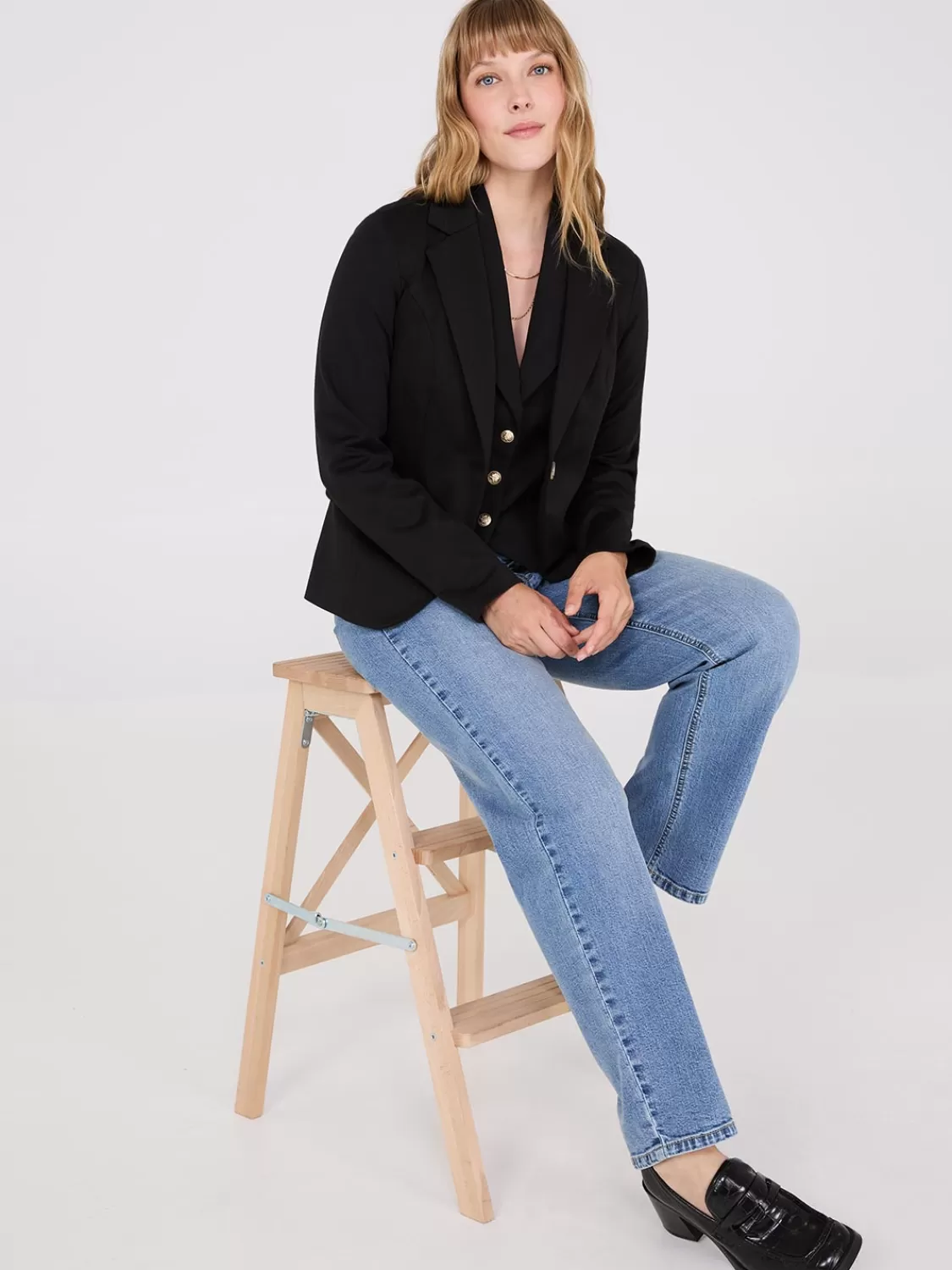 Suzy Shier Blazers & Vests*Short 1-Button Blazer